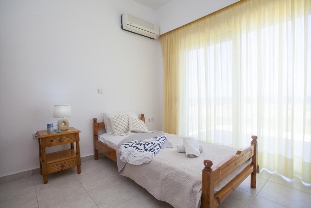 Kamiros Apartment Kalavarda Bagian luar foto